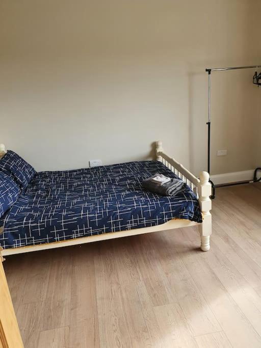 Private 3 Bedroom House Ideal For Family & Friends Кіллібеґс Екстер'єр фото